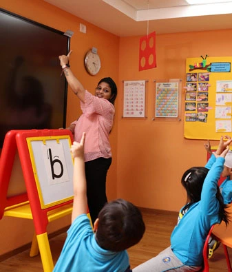 podar education school students performing in a symphonics music program